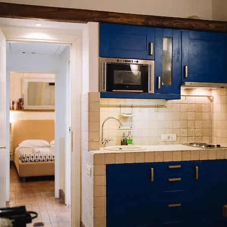 Vincent'S Place Navona Apartman *